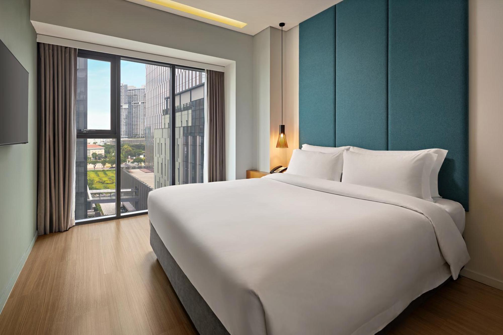 Novotel Living Saigon South Ho Chi Minh City Bagian luar foto