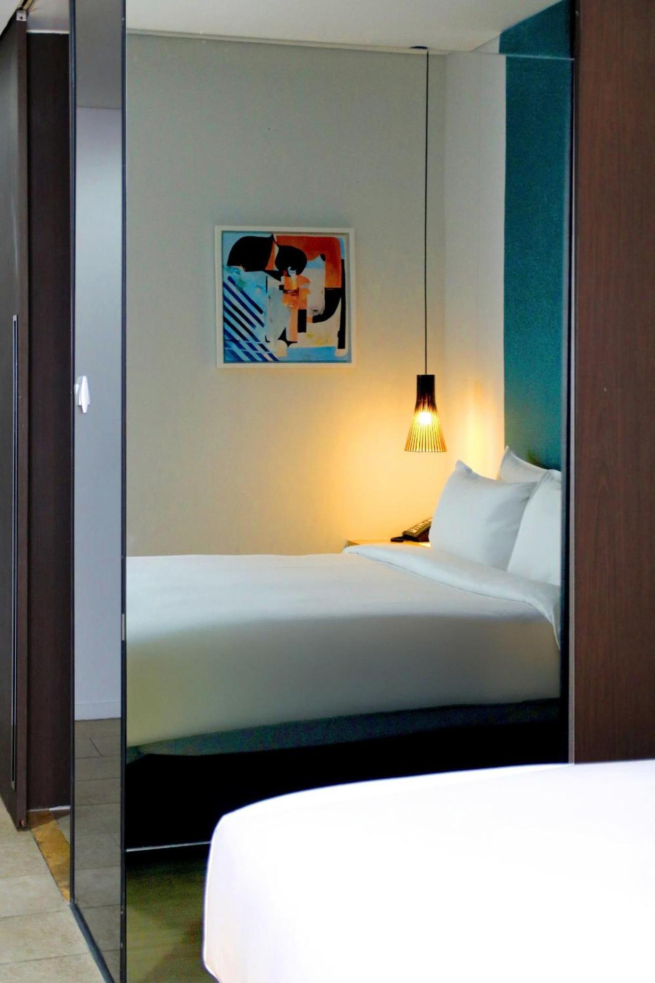 Novotel Living Saigon South Ho Chi Minh City Bagian luar foto